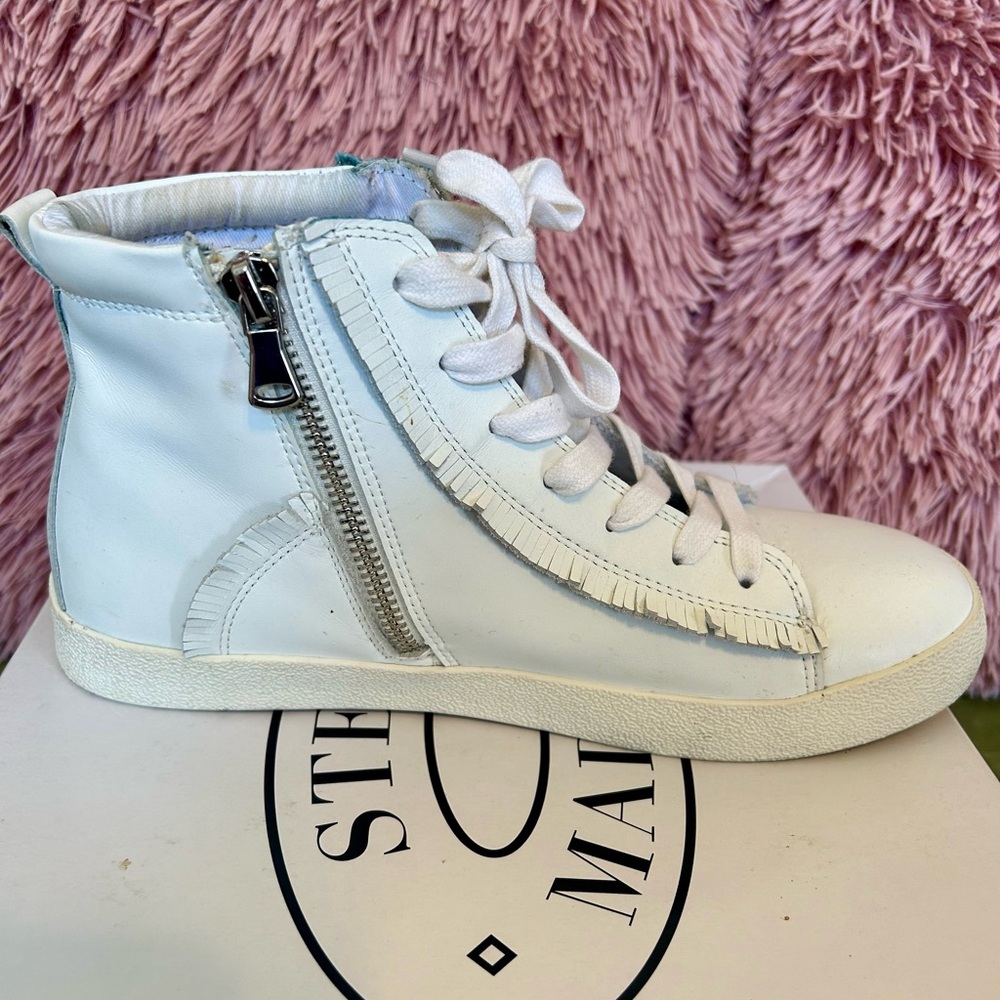 Steve Madden Bayside Tennis Shoes : Women’s size 7.5 - pearl detail - Picture 7 of 8